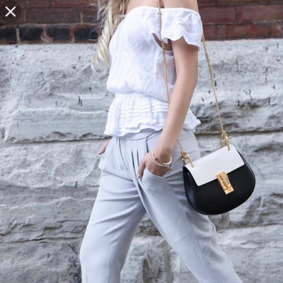 Aritzia off the shoulder top - Picture 4 of 6